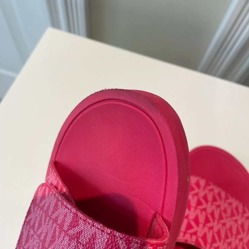 Pink Michael Kors woman’s slides - Picture 3 of 5